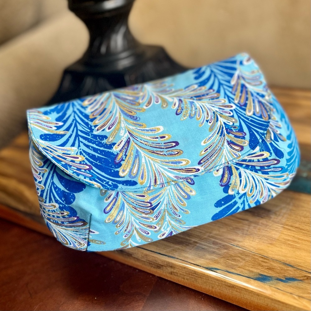 Turquoise purple oil slick letters Print magnetic clasp Clutch Fabric clutch